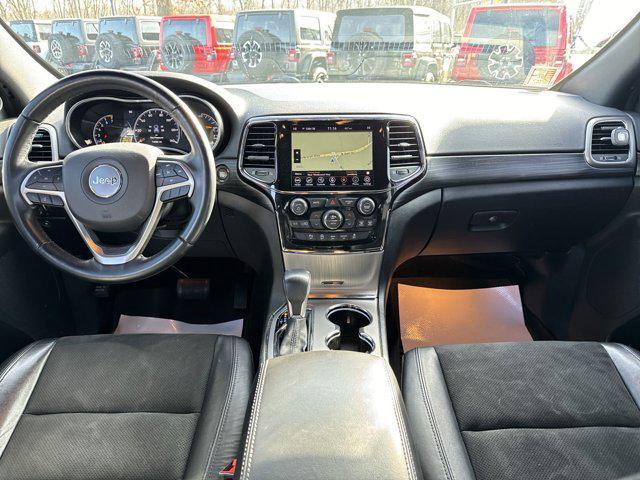2022 jeep grand cherokee laredo