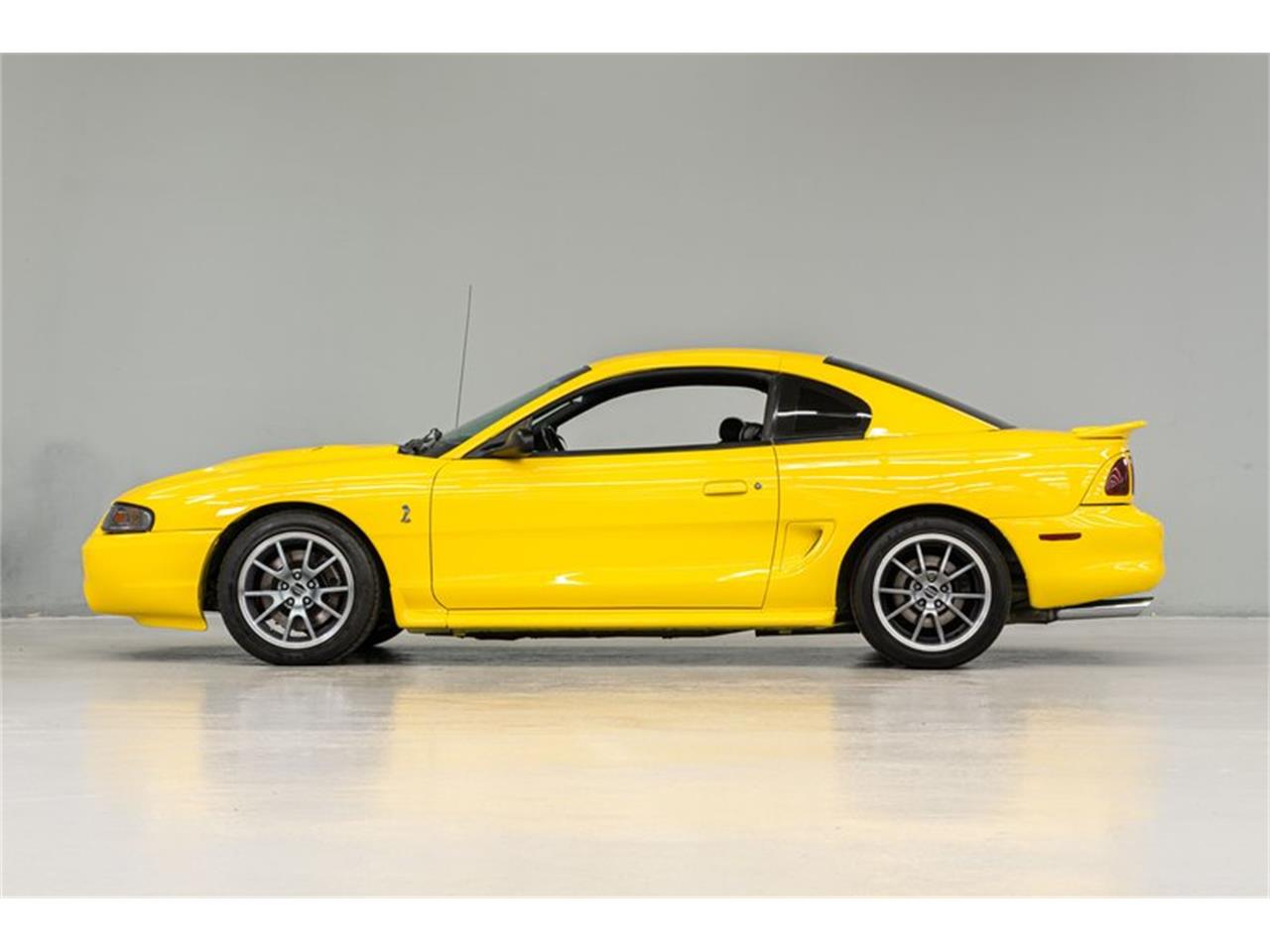 1997 ford mustang