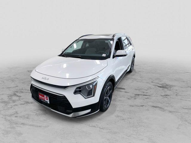 2023 kia niro sx