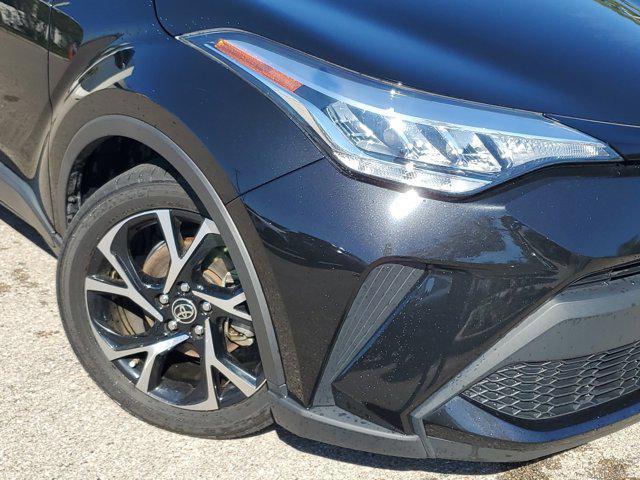 2022 toyota c-hr xle
