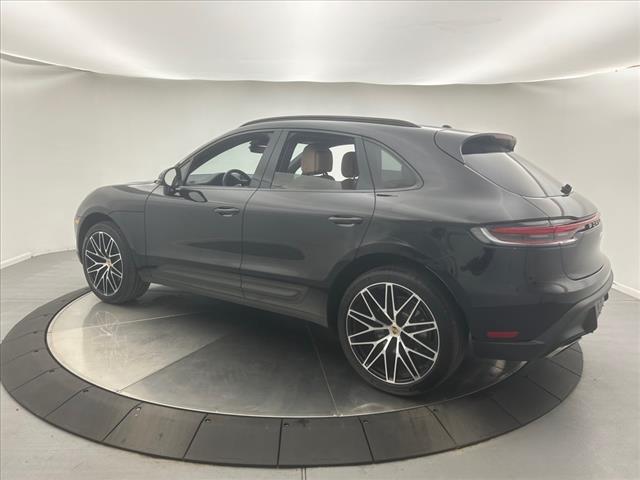 2024 porsche macan