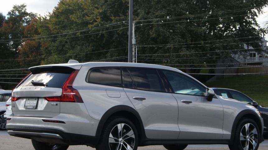 2024 volvo v60 cross country b5 plus