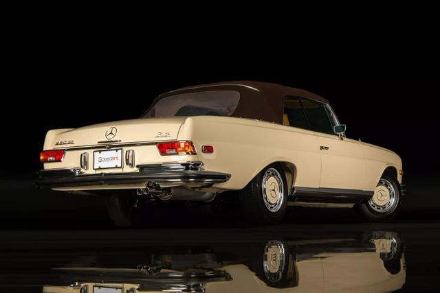 1971 mercedes benz 200-series