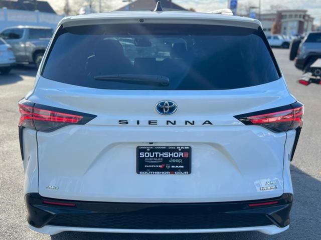 2023 toyota sienna xse