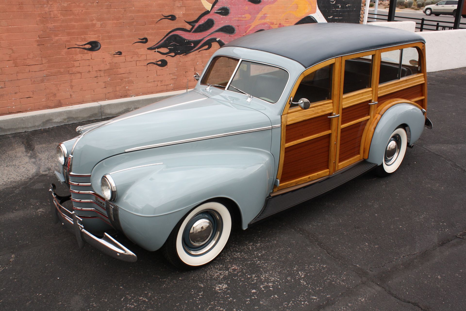 1940 oldsmobile station wagon with a gm 350 v8
