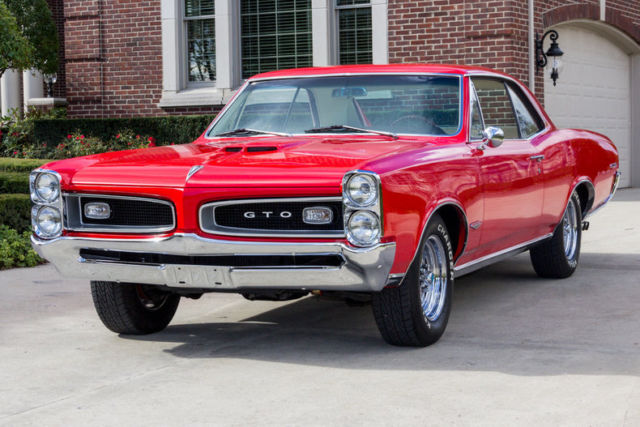 fully restored! pontiac 400ci v8 w/ 4bbl, 4-speed manual, buckets, low mileage!