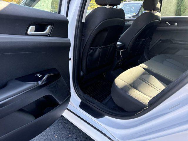 2022 kia k5 lxs
