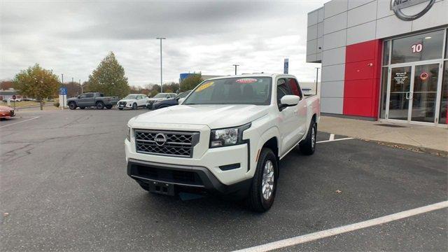 2022 nissan frontier sv