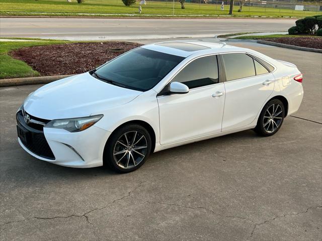 2016 toyota camry xse