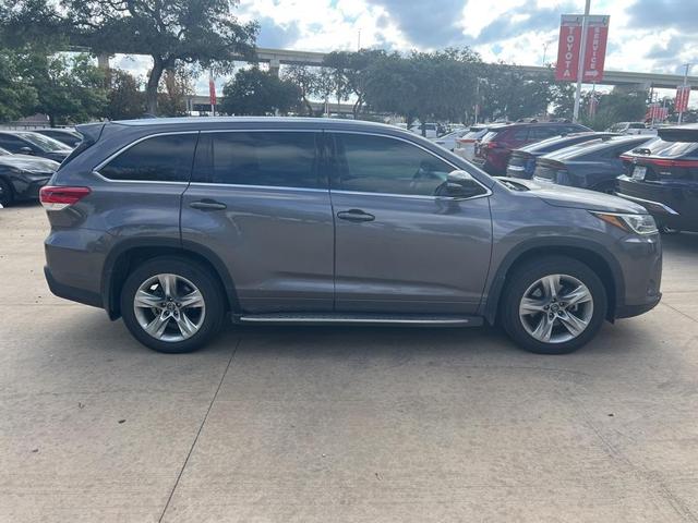 2018 toyota highlander limited