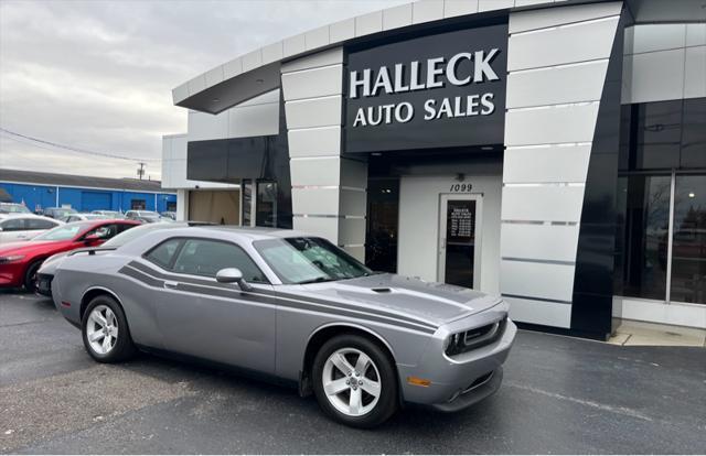 2013 dodge challenger sxt