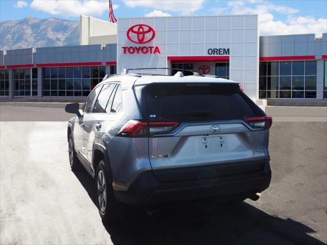 2020 toyota rav4 le