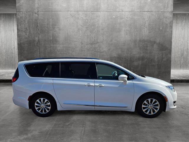 2020 chrysler pacifica touring l