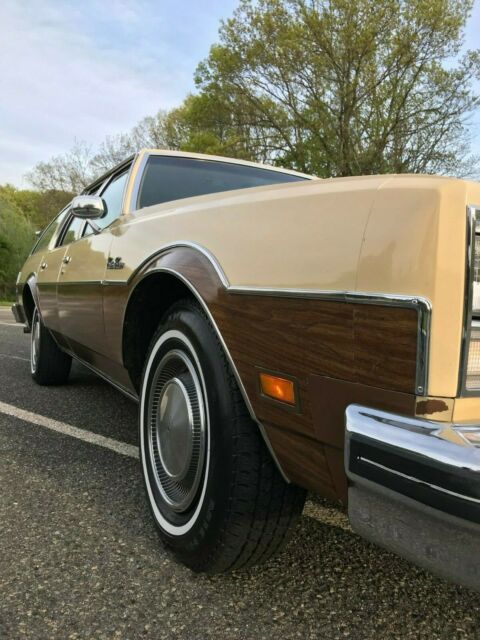 1977 oldsmobile custom cruiser 60,450 original miles one owner garaged!!!!