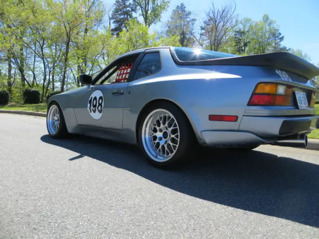 1986 porsche 944 turbo coupe 2-door 2.5l race car