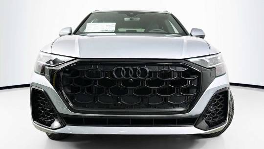 2025 Audi Q8