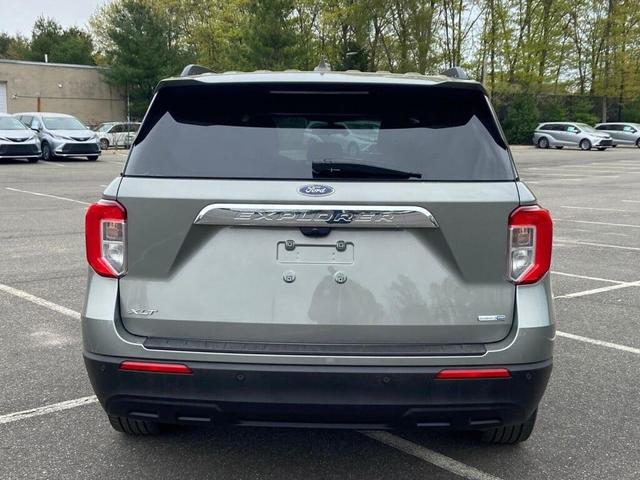 2020 ford explorer xlt