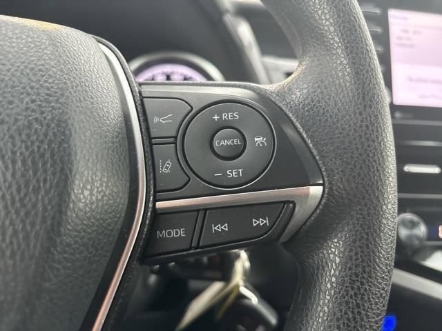 2023 toyota camry le