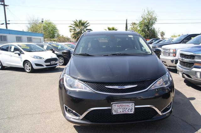 2019 chrysler pacifica touring l