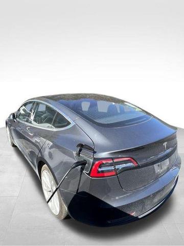 2018 tesla model 3 mid range