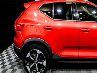 2019 Volvo XC40 t5 momentum