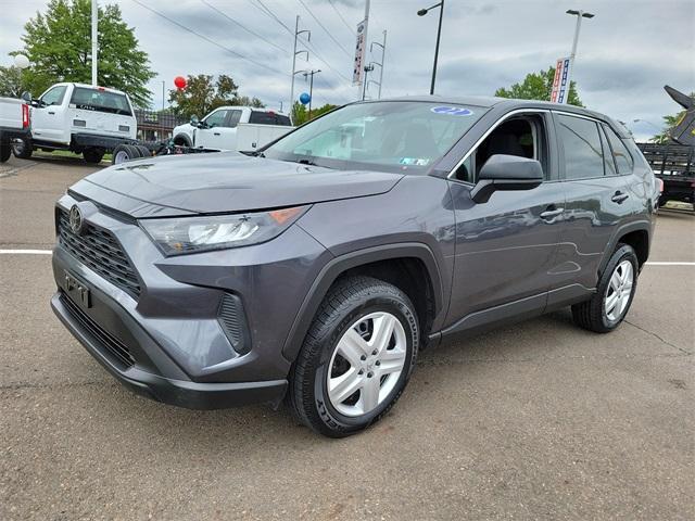 2022 toyota rav4 le