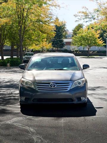 2012 toyota avalon limited