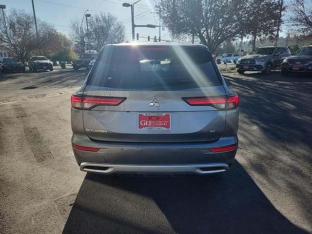 2024 mitsubishi outlander se