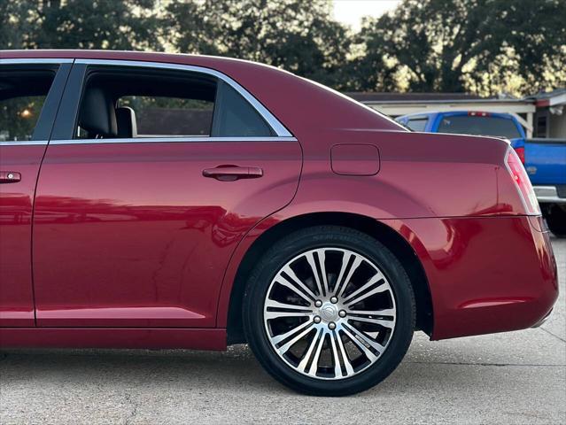 2013 chrysler 300 s