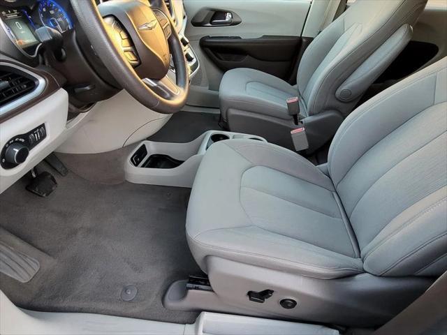 2019 chrysler pacifica lx