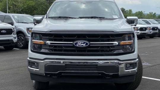 new 2024 ford f-150 xlt supercrew 5.5' box 4wd