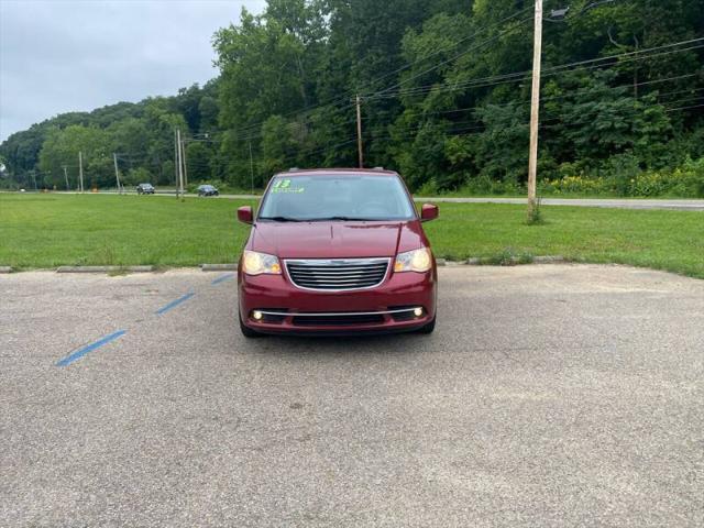 2013 chrysler town & country touring