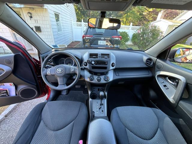 2009 toyota rav4 sport