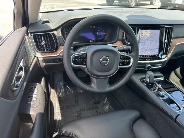 2023 volvo s60 recharge plug-in hybrid t8 ultimate bright theme
