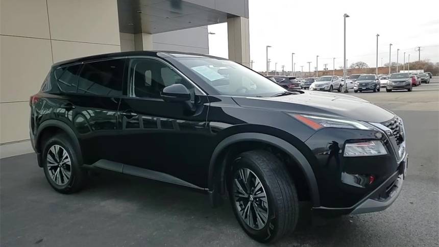 2021 nissan rogue sv