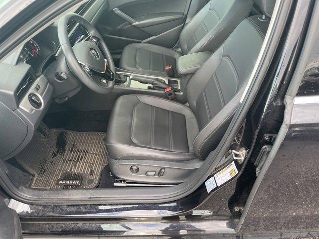 2021 volkswagen passat 2.0t se
