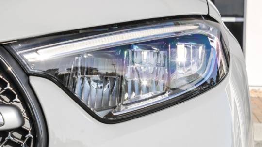 2025 Mercedes-Benz GLC