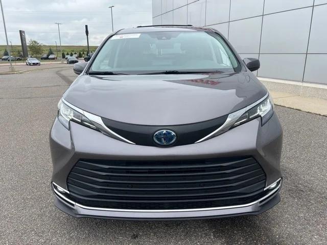 2021 toyota sienna xle 7 passenger