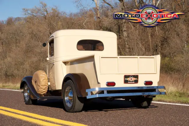 1932 international custom pick up truck, all steel body, 350 cid v8, ps, pb, pw