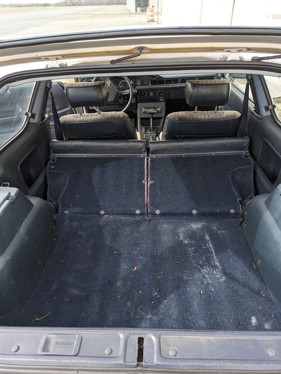 1984 subaru gl hatchback grey