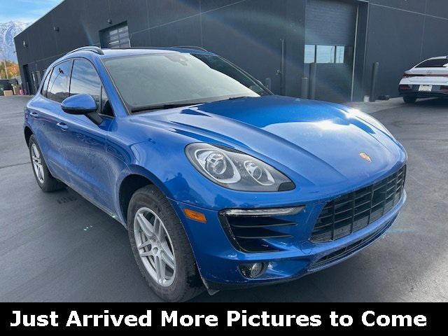 2018 porsche macan base
