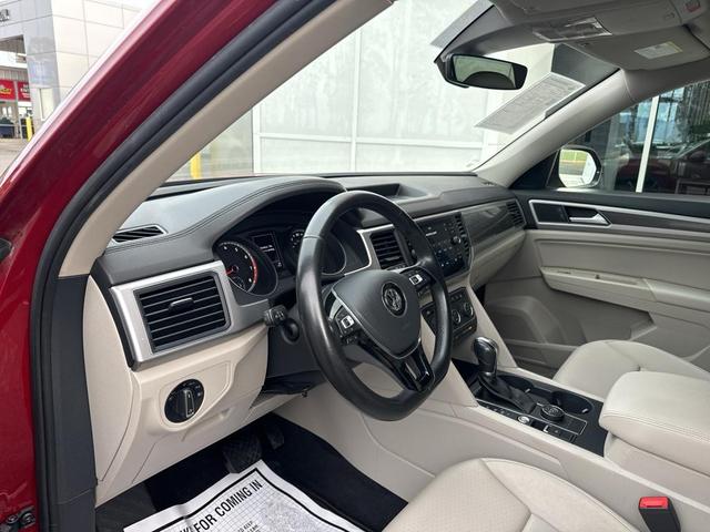 2018 volkswagen atlas 3.6l se w/technology