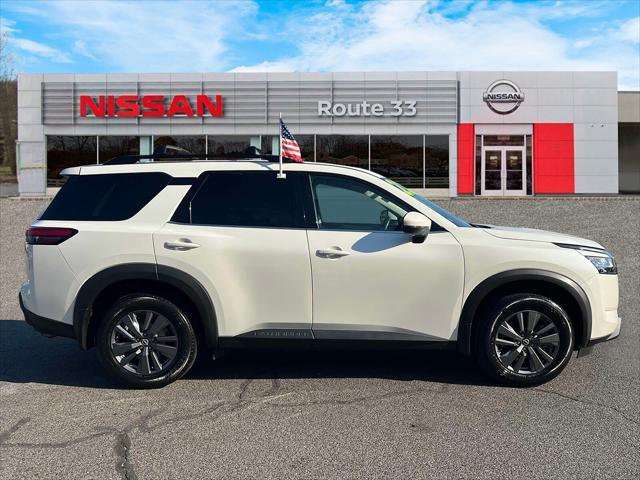 2022 nissan pathfinder sv 4wd