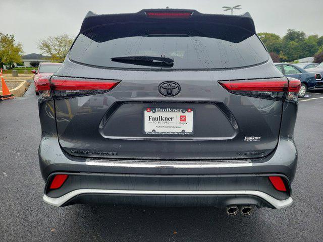 2022 toyota highlander xse