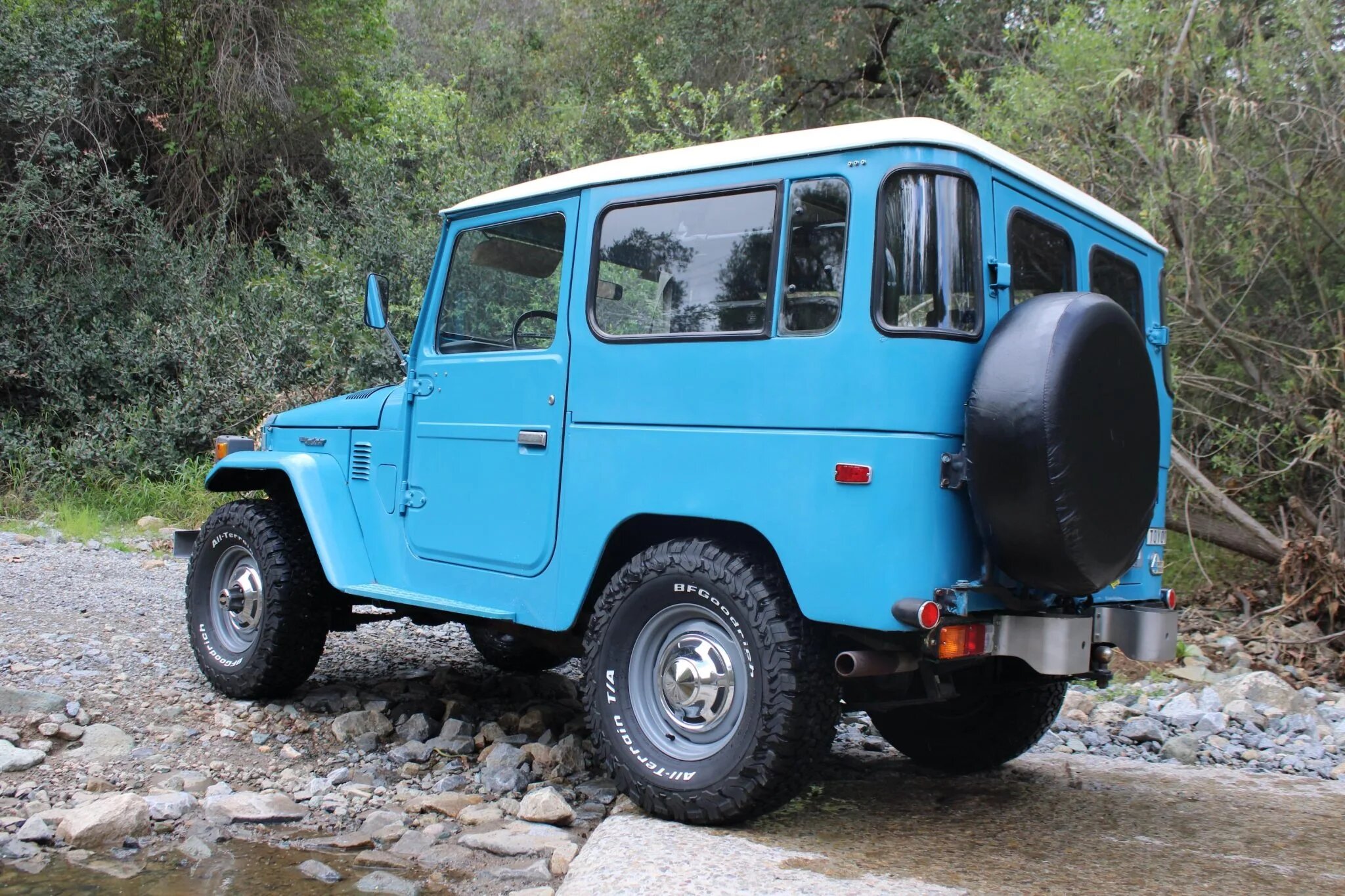 toyota land cruiser fj40