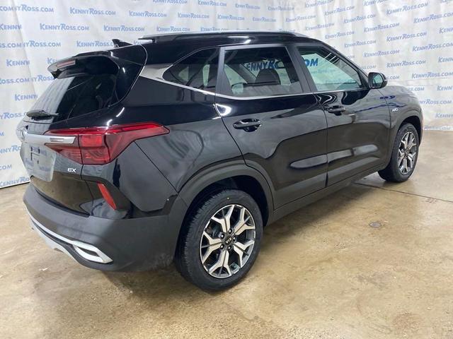 2021 kia seltos ex