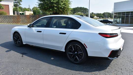 2024 BMW 7 series m sport package