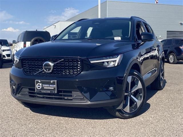 2024 volvo xc40 b5 plus dark