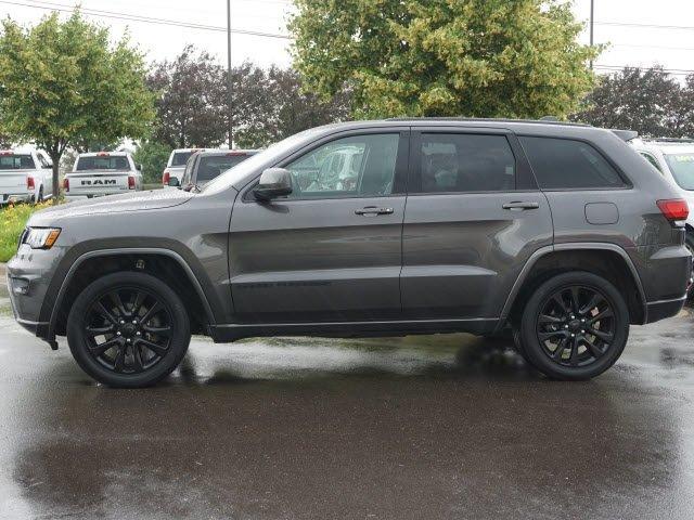 used 2017 jeep grand cherokee 4wd laredo clinton twp, mi 48038 for sale in clinton township, michigan