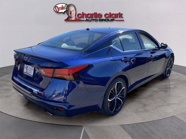 2023 nissan altima 2.5 sr